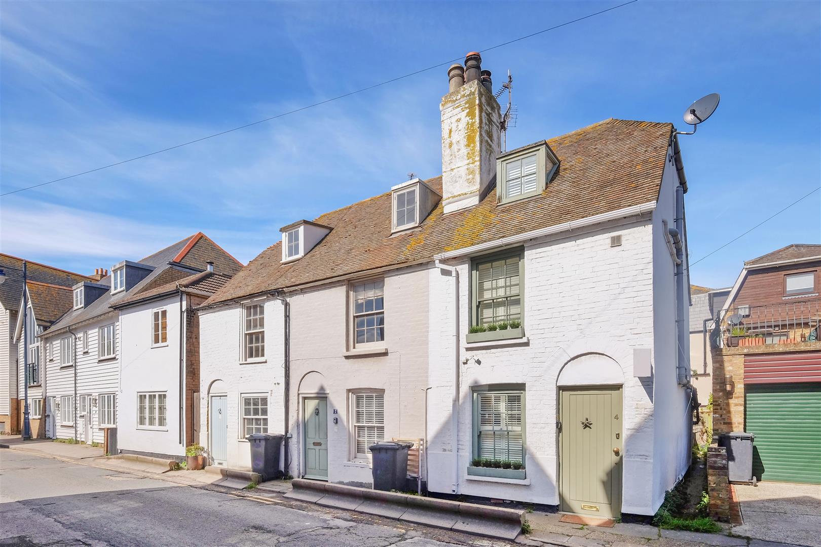 3 Bed, 2 Bath Property For Sale in Sea Street, CT5 1AN